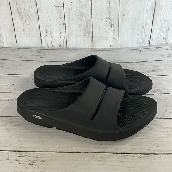 Oofos OOahh Black Slide - Picture 3 of 12